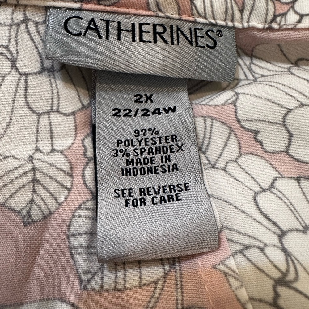 Catherine's Plus Size Pink Floral Button Front Tunic Top - Picture 2 of 8